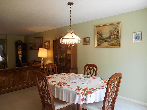 3rd image of 56797 Joseph Ln