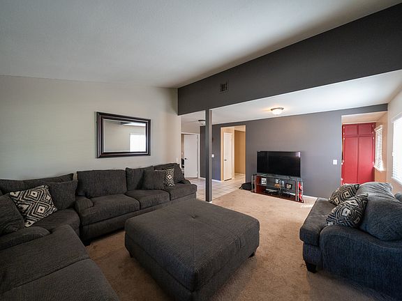 5th image of 2431 S North Shore Pl