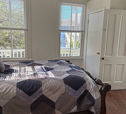 5th image of 606 14th St #606