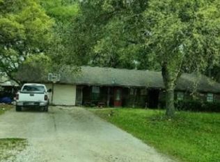 536 W Leblanc St, Winnie, TX 77665