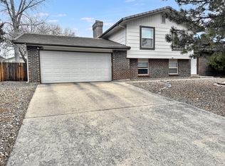 220 Dolomite Dr, Colorado Springs, CO 80919