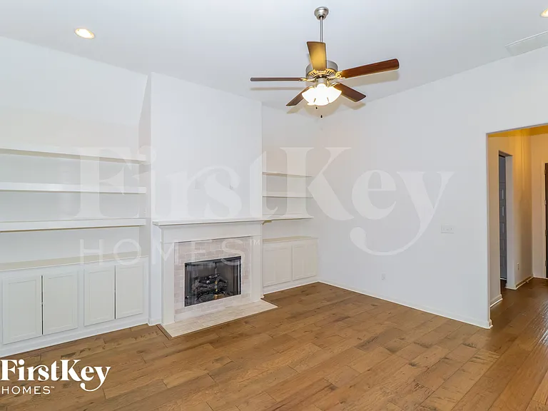 105 Hidden Meadows Ln — Photo 4
