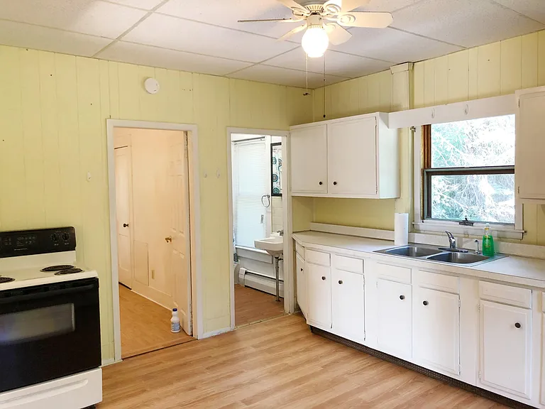 158 Pine St #2 — Photo 3