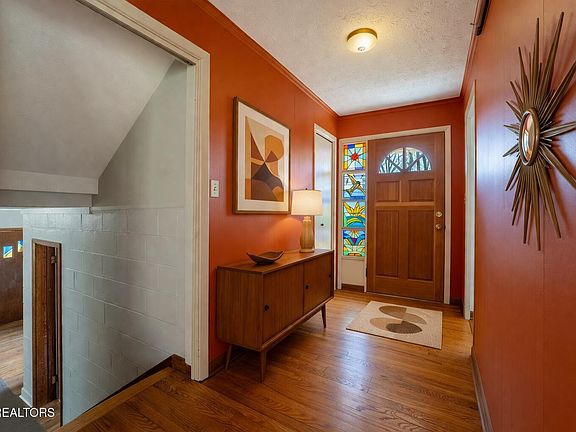 2nd image of 106 Disston Rd