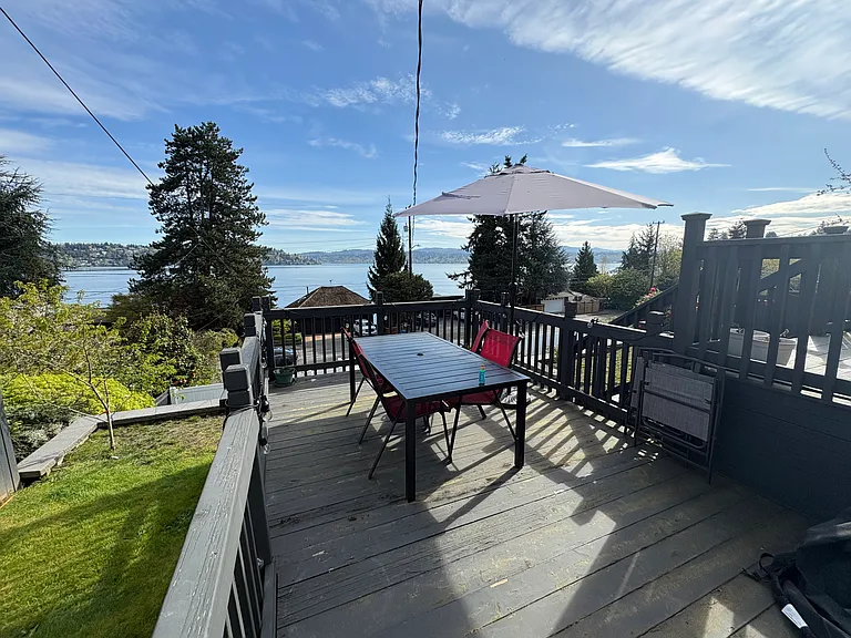9917 Rainier Ave S — Photo 2