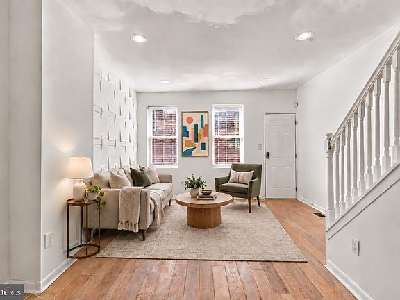 3rd image of 509 Tree St
