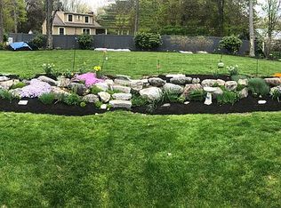 19 Lisa Beth Cir, Dover, NH 03820