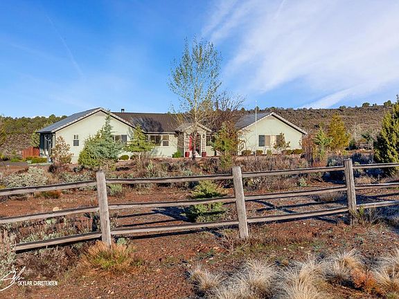 2nd image of 2153 N Dammeron Valley Dr E