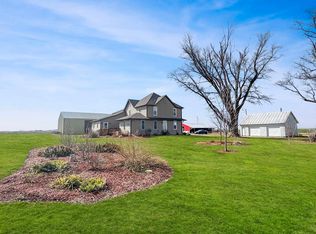 9214 N Waddams Grove Rd, Lena, IL 61048