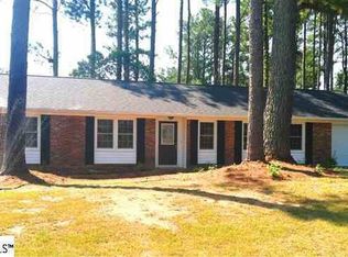 16 Ellesmere Dr, Greenville, SC 29615