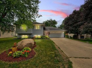 1109 3rd St SE, Faribault, MN 55021