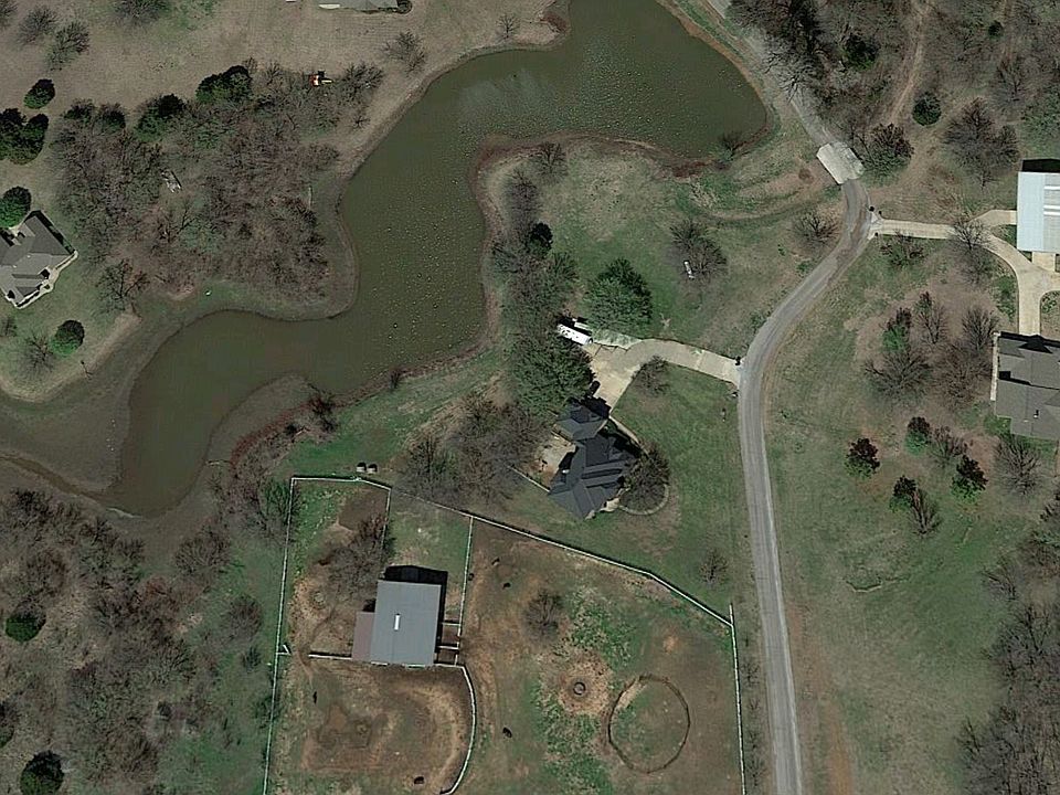 1st image of 2401 Lost Lake Ln