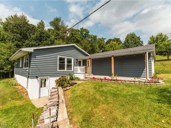 6887 Township Road 310, Millersburg, OH 44654