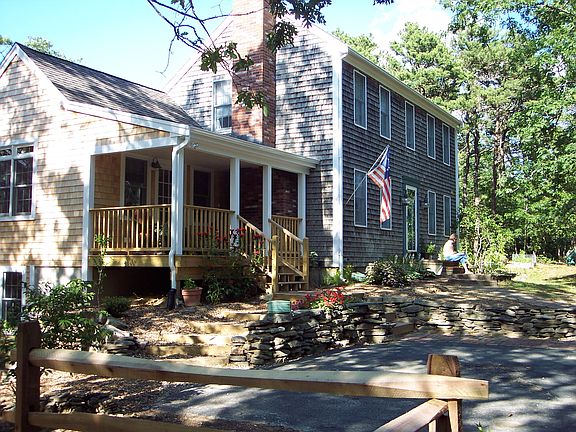 front view from sw corner