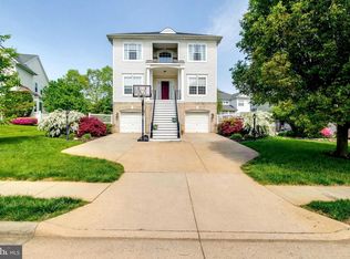 9020 Haywood Ave, Lorton, VA 22079