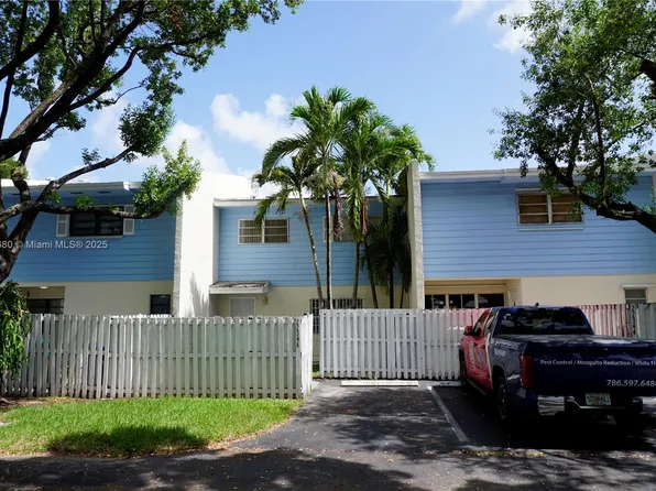 22346 SW 103rd Ct, Miami, FL 33190