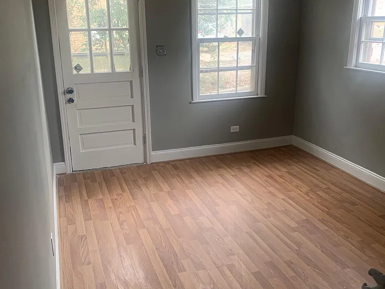 7116 Idlewild Rd — Photo 8
