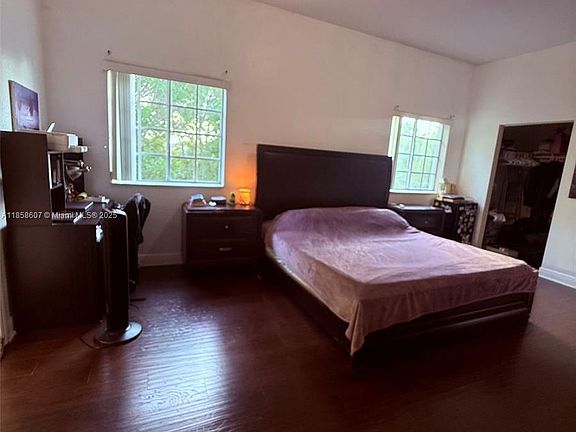 4th image of 20318 SW 87th Ct