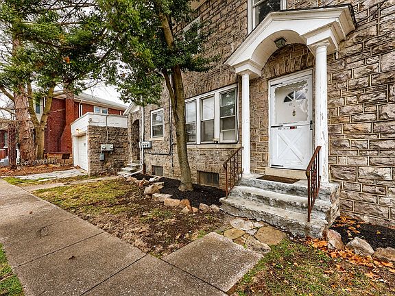 3rd image of 3200 Green St APT 1