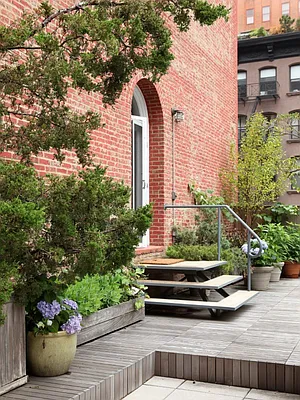 Sold by Sotheby's International Realty | media 21