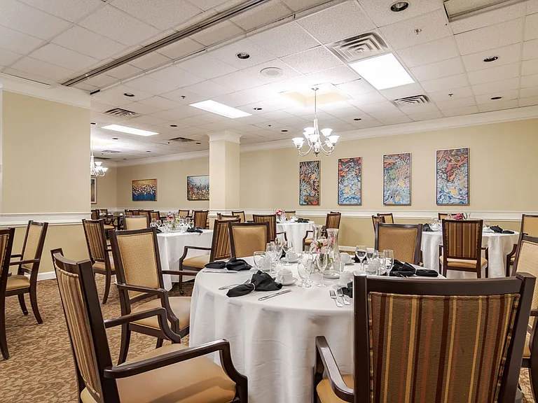 Hammond Glen Retirement Community — Photo 7