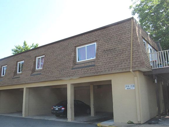 2nd image of 3938 Mariposa Pl #53D
