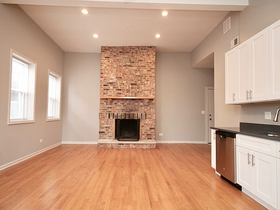 5th image of 617 W Drummond Pl APT 1BE