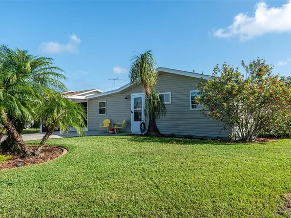 26608 Bermuda Dr, Tavares, FL 32778