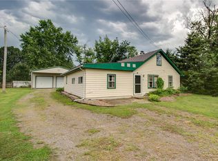 1104 E Spruce St, Jerseyville, IL 62052