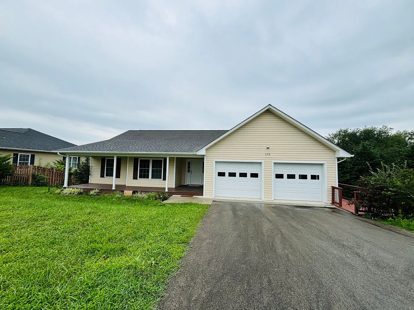 3 Bedroom 2 Bath House — Photo 3