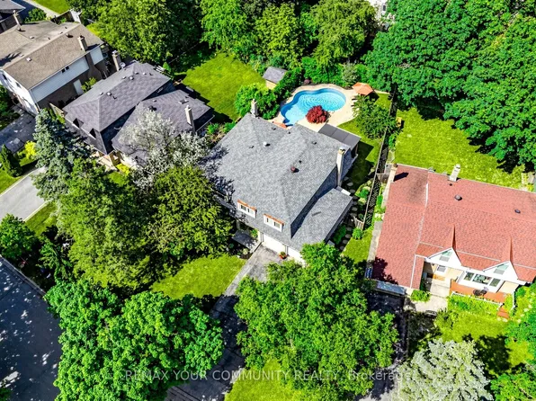 5 Coral Harbour Cres, Markham, ON L3T 2Z8
