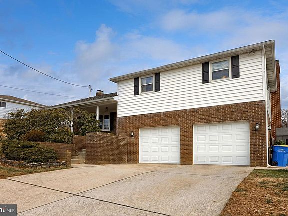3rd image of 3161 Starlight Dr