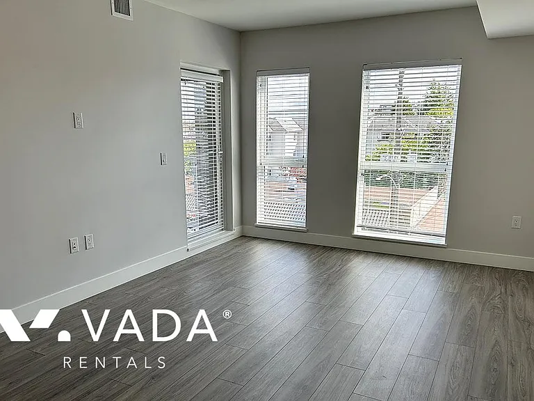 22265 Dewdney Trunk Rd — Photo 11