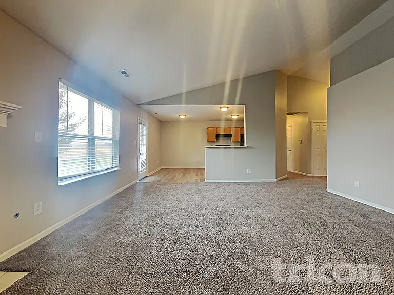 774 Appaloosa Dr — Photo 3