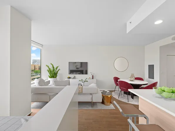 2030 Hudson Street image 228 of 284