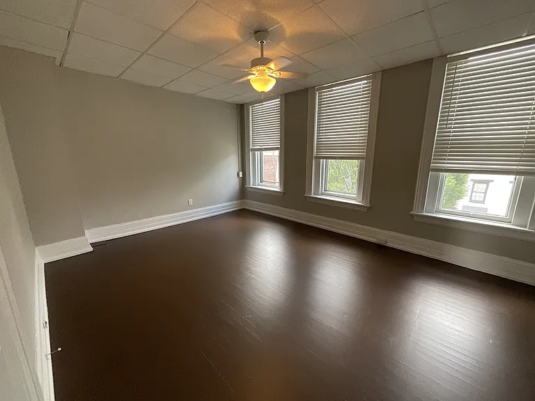 28 Frederick St #4 — Photo 7