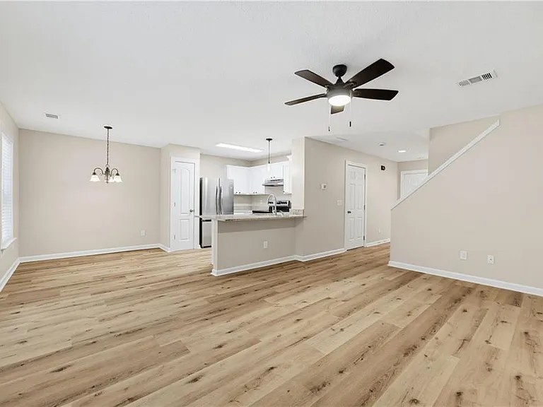 106 Darbys Crossing Ct — Photo 4