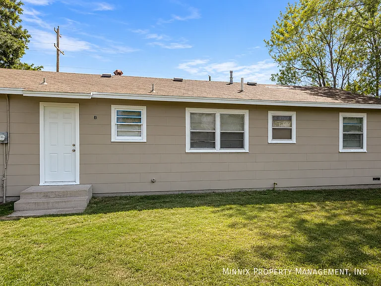 6118 Avenue P — Photo 12