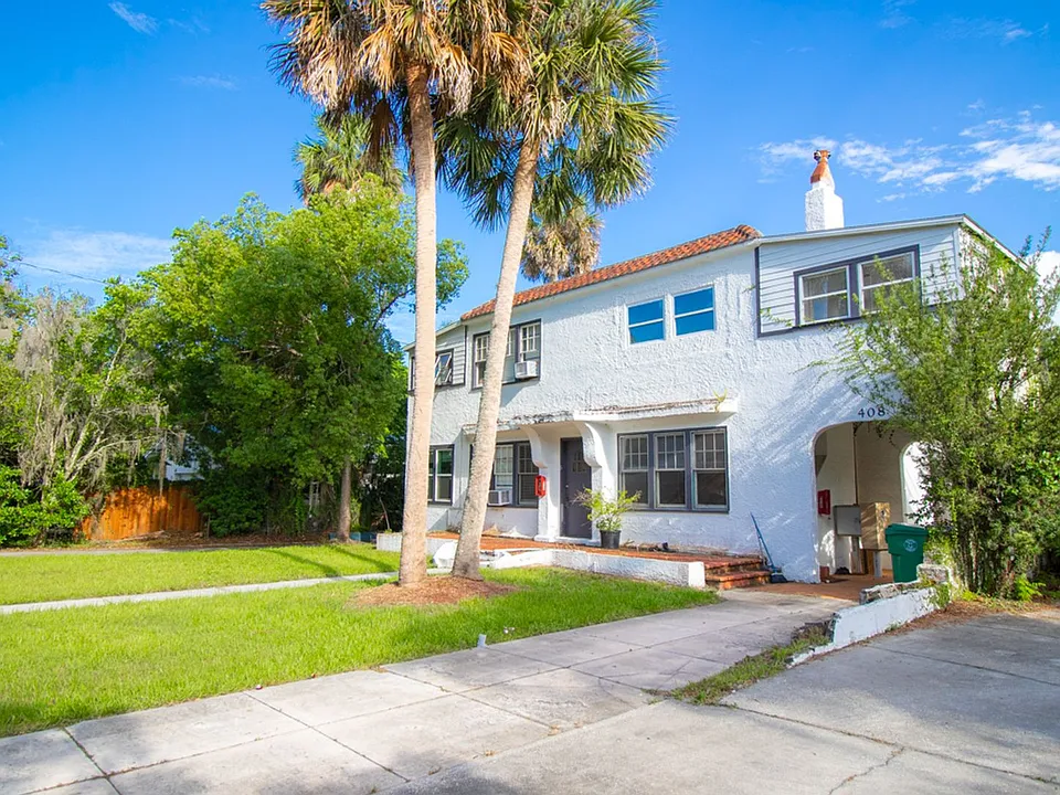 408 W Howry Ave