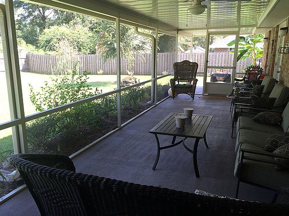 Large screened patio