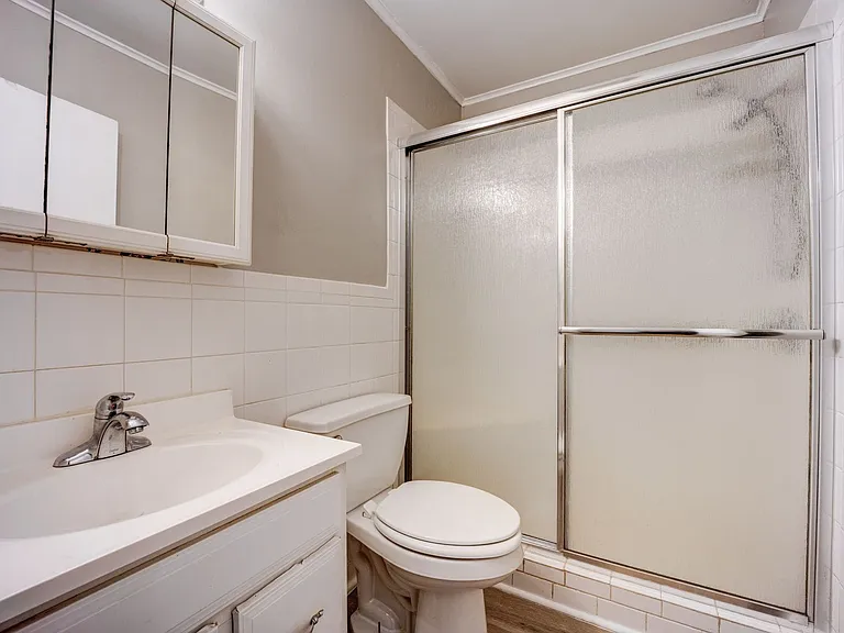 2823 Independence St — Photo 5