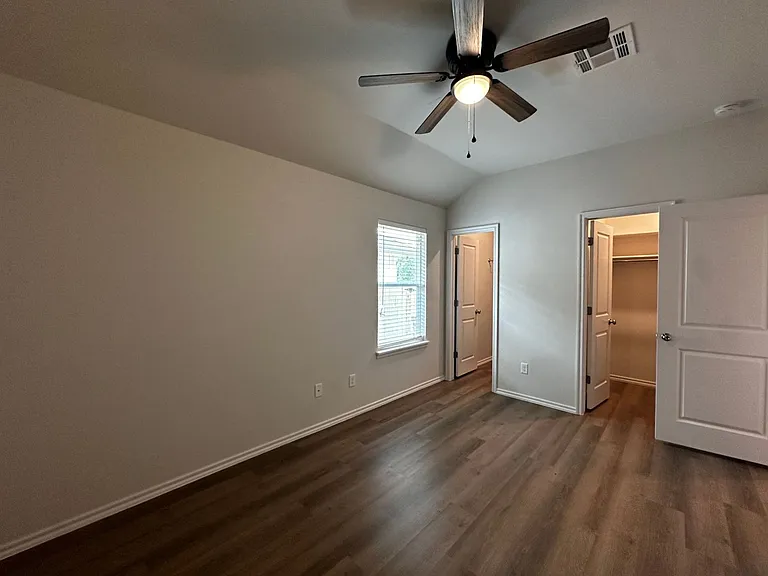 3715 Franks Way — Photo 12