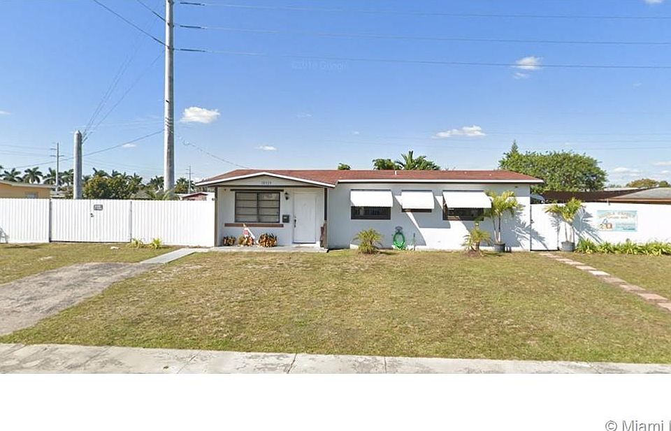 2nd image of 10535 SW 146th Ter