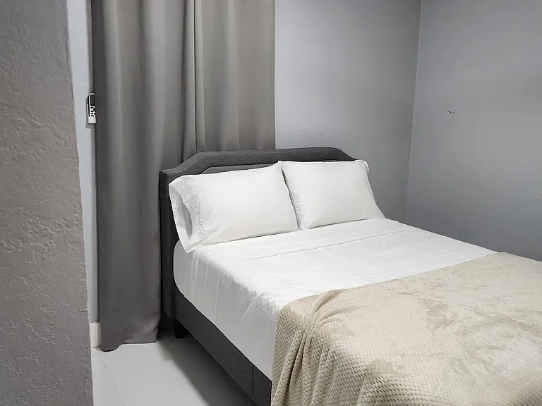 7915 Croton Ave #1 — Photo 23
