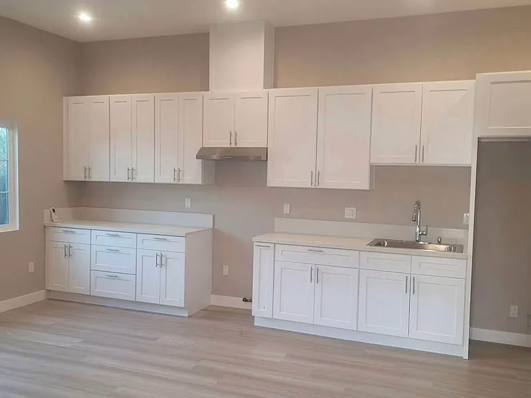 12718 Hart St — Photo 1