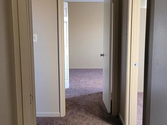 2nd image of 85 Parkside Dr