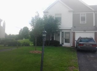 120 N Oltendorf Rd, Streamwood, IL 60107