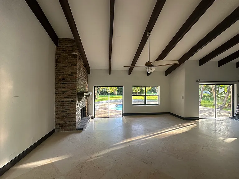 11460 SW 1st Ct — Photo 15