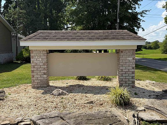 3rd image of 6264 Sandpit Rd