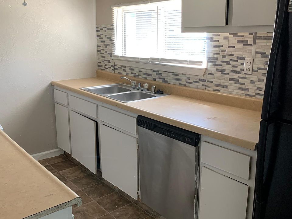 1st image of 309A Pleasant St